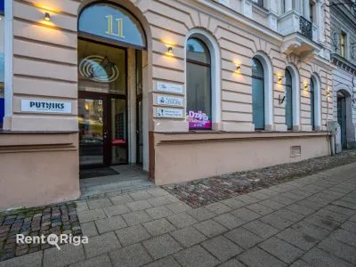 Izīrē tirdzniecības telpas, Merķeļa iela 11, Rīga, Labais krasts, Centrs / 1 900 € 2