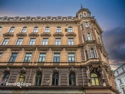 Pārdod dzīvokli, Alfrēda Kalniņa iela 2, Rīga, Labais krasts, Centrs / 360 000 € 4