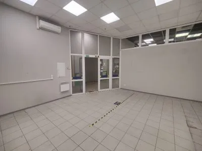 Izīrē tirdzniecības telpas, Lubānas iela 117a, Rīga, Labais krasts, Pļavnieki / 340 € 3