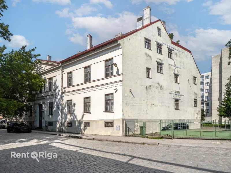 Kalēju iela 78 1