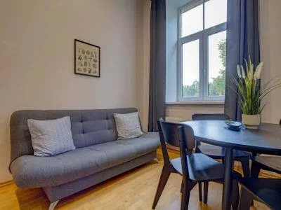 Izīrē dzīvokli, Raina bulvaris iela 31, Rīga, Labais krasts, Centrs / 600 € 8