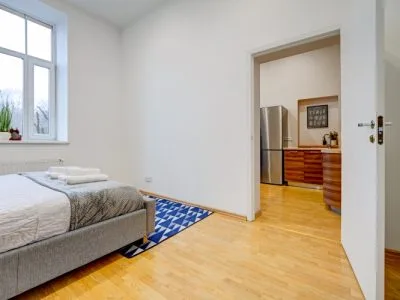 Izīrē dzīvokli, Raina bulvaris iela 31, Rīga, Labais krasts, Centrs / 600 € 5