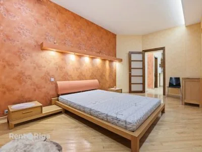 Izīrē dzīvokli, Bruņinieku iela 28, Rīga, Centrs / 780 € 8