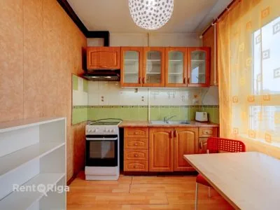 Izīrē dzīvokli, Augusta Deglava iela 108k2, Rīga, Labais krasts, Pļavnieki / 350 € 4