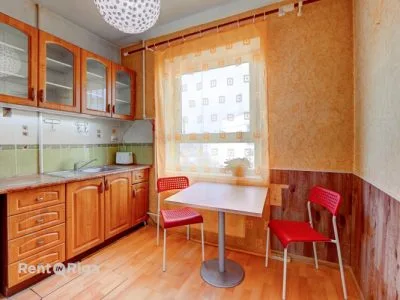 Izīrē dzīvokli, Augusta Deglava iela 108k2, Rīga, Labais krasts, Pļavnieki / 350 € 5