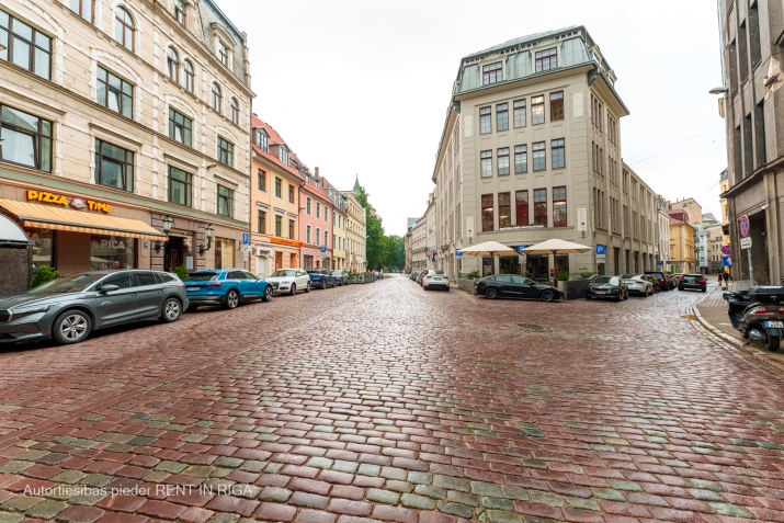 Smilšu iela 3 2