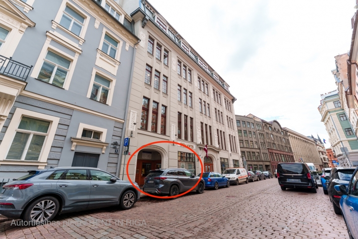 Smilšu iela 3 1