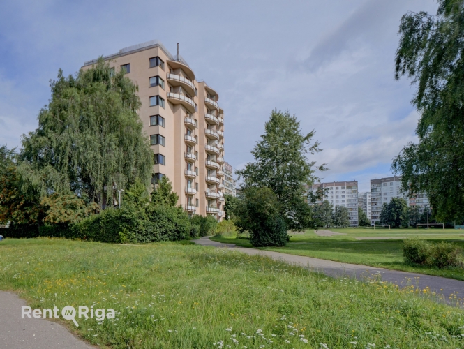Pļavnieku iela 9 23