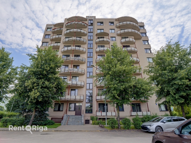 Pļavnieku iela 9 21