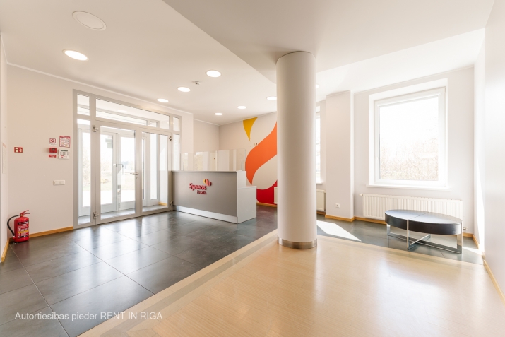 Tīraines iela 1 5