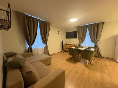 Izīrē dzīvokli, Katoļu iela 12, Rīga, Labais krasts, Centrs / 550 € 1