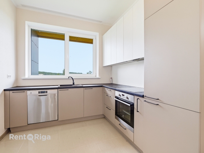 Izīrē māju, Ezera iela 2, Carnikavas novads, Carnikava / 1 400 € 9