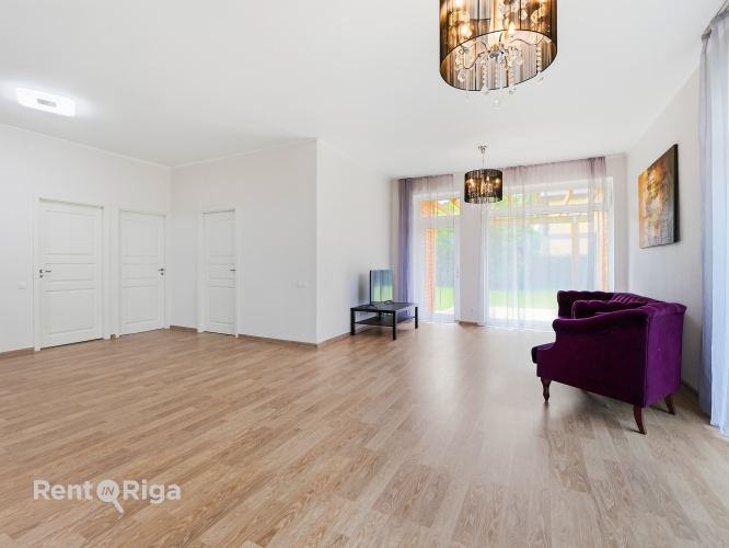 Izīrē māju, Ezera iela 2, Carnikavas novads, Carnikava / 1 400 € 10