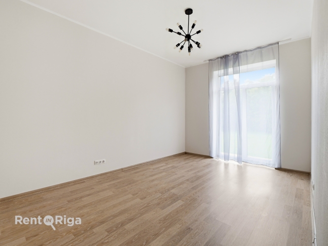 Izīrē māju, Ezera iela 2, Carnikavas novads, Carnikava / 1 400 € 14