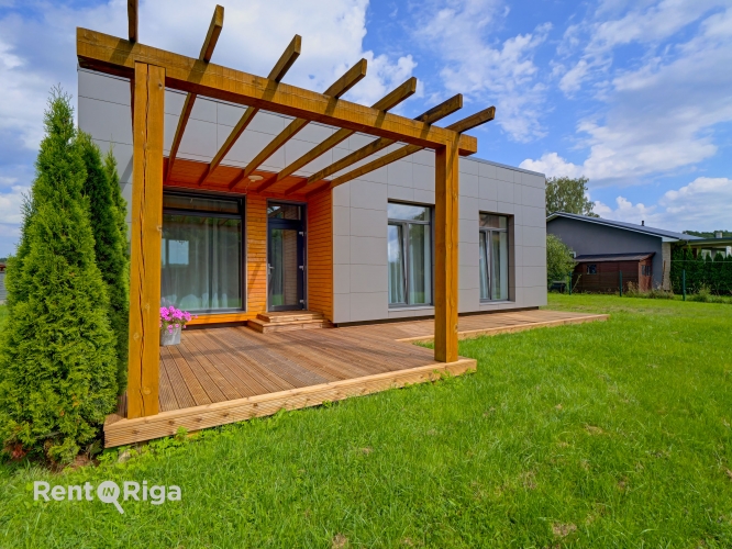 Izīrē māju, Ezera iela 2, Carnikavas novads, Carnikava / 1 400 € 32
