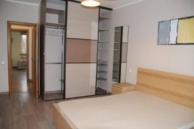 Izīrē dzīvokli, Bruņinieku iela 104, Rīga, Labais krasts, Centrs / 530 € 7