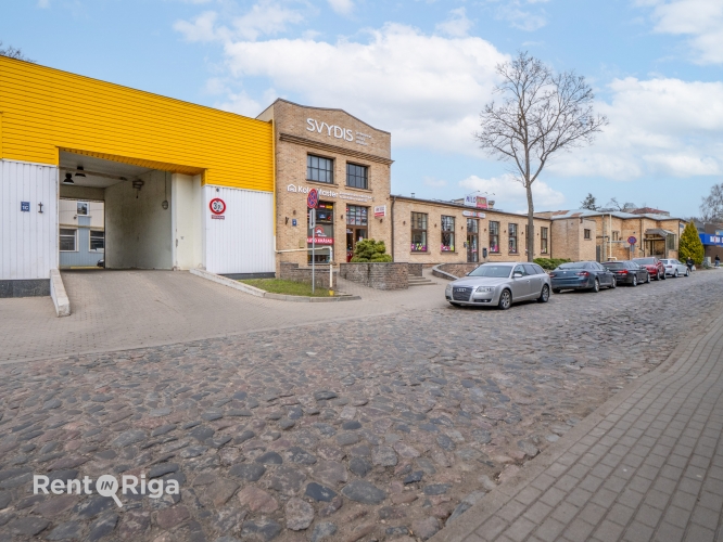 Pilsoņu iela 1 3