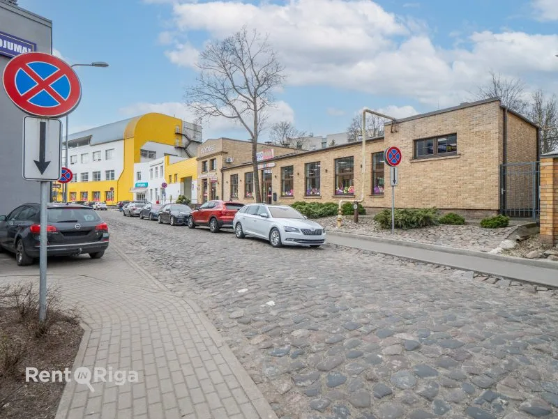 Pilsoņu iela 1 4