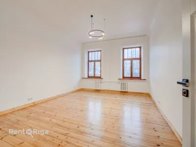 Pārdod dzīvokli, Ganību dambis iela 15, Rīga, Labais krasts, Centrs / 145 000 € 5