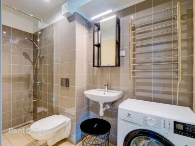 Izīrē dzīvokli, Valdemāra iela 61, Rīga, Labais krasts, Centrs / 550 € 5