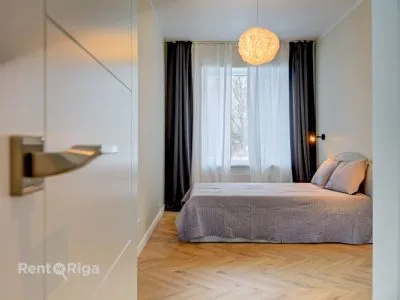 Izīrē dzīvokli, Lauvas iela 7, Rīga, Labais krasts, Centrs / 550 € 1