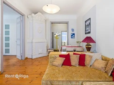 Izīrē dzīvokli, Lāčplēša iela 18, Rīga, Labais krasts, Centrs / 980 € 1