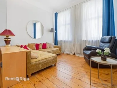 Izīrē dzīvokli, Lāčplēša iela 18, Rīga, Labais krasts, Centrs / 980 € 4