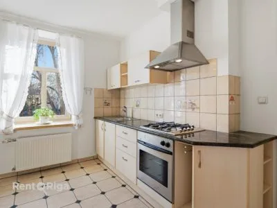 Izīrē dzīvokli, Miera iela 12, Rīga, Labais krasts, Centrs / 630 € 8