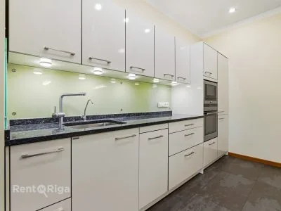 Pārdod dzīvokli, Irlavas iela 4, Rīga, Kreisais krasts, Šampēteris / 310 000 € 8
