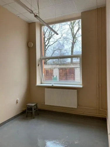 Izīrē tirdzniecības telpas, Kandavas iela 39, Rīga, Kreisais krasts, Imanta / 400 € 2
