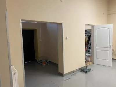 Izīrē tirdzniecības telpas, Kandavas iela 39, Rīga, Kreisais krasts, Imanta / 400 € 5