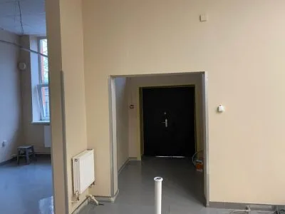 Izīrē tirdzniecības telpas, Kandavas iela 39, Rīga, Kreisais krasts, Imanta / 400 € 3