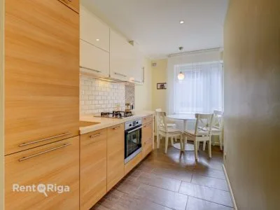 Izīrē dzīvokli, Hospitāļu iela 1, Rīga, Labais krasts, Centrs / 500 € 1