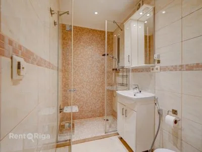 Izīrē dzīvokli, Hospitāļu iela 1, Rīga, Labais krasts, Centrs / 500 € 8