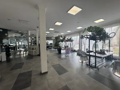 Izīrē tirdzniecības telpas, Vaidavas iela 12, Rīga, Labais krasts, Purvciems / 2 220 € 6