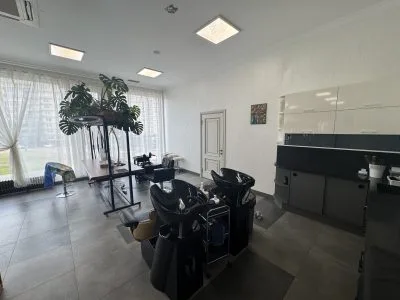 Izīrē tirdzniecības telpas, Vaidavas iela 12, Rīga, Labais krasts, Purvciems / 2 220 € 7