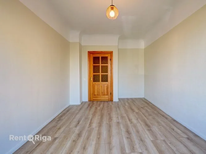 Āraišu iela 24 6