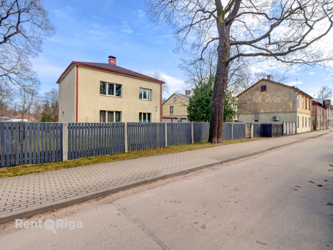 Vienības gatve 94 1