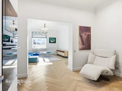 Izīrē dzīvokli, Stabu iela 54a, Rīga, Labais krasts, Centrs / 2 000 € 1