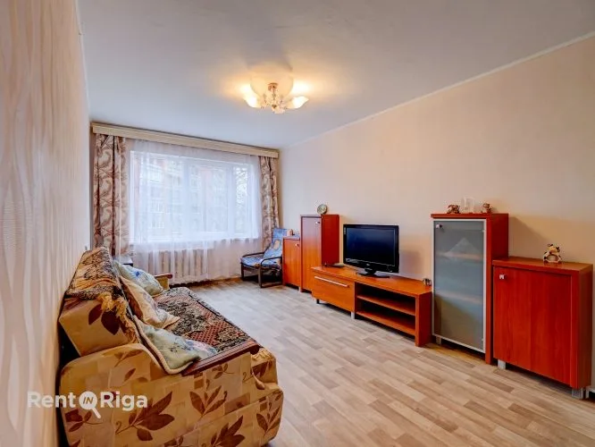 Bultu iela 8 1