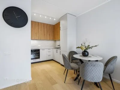 Izīrē dzīvokli, Zemaišu iela 15, Rīga, Kreisais krasts, Āgenskalns / 700 € 7