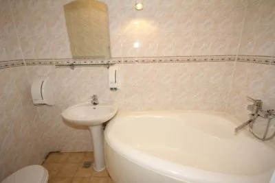 Izīrē dzīvokli, Čaka iela 126A, Rīga, Labais krasts, Centrs / 290 € 7