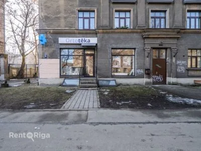 Pārdod tirdzniecības telpas, Pērnavas iela 6, Rīga, Labais krasts, Centrs / 85 000 € 2