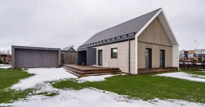 Jūras iela 3 4