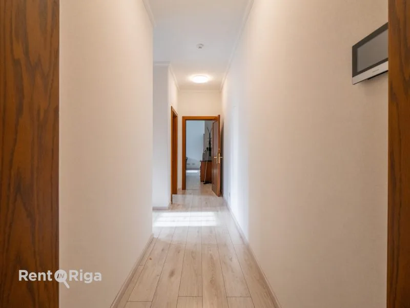 Ropažu iela 7 8
