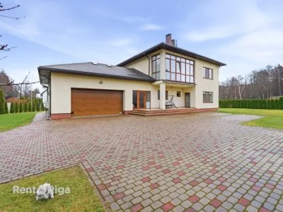 Izīrē māju, Spilves iela 79, Babītes novads, Babītes pagasts, Spilve / 1 800 € 1