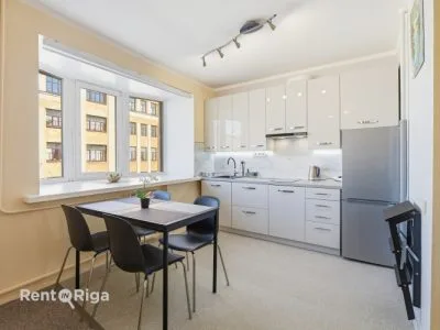 Izīrē dzīvokli, Brīvības iela 154, Rīga, Labais krasts, Centrs / 750 € 2
