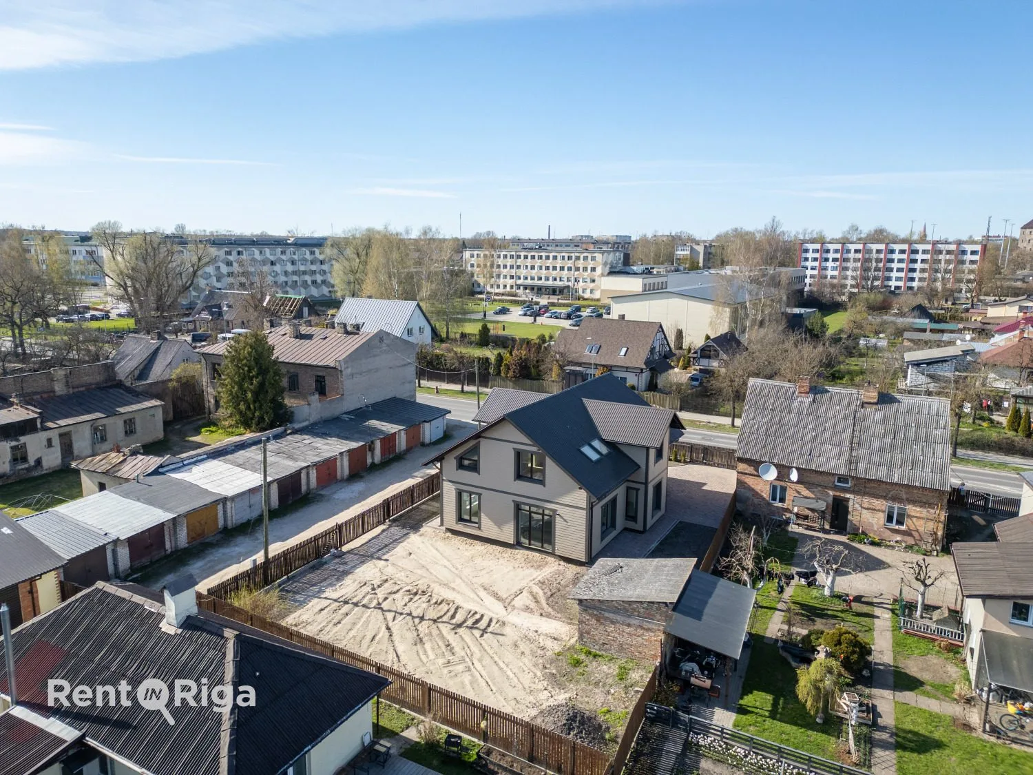 Pārdod māju, Rūpniecības iela 19, Jelgava / 258 000 € 37