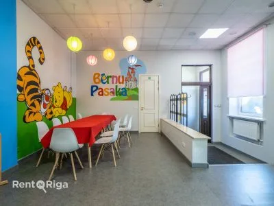 Pārdod tirdzniecības telpas, Hospitāļu iela 8, Rīga, Labais krasts, Centrs / 180 000 € 4