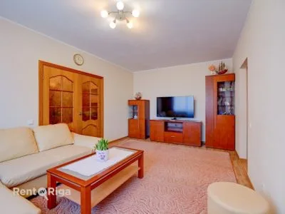 Pārdod dzīvokli, Aleksandra Bieziņa iela 2, Rīga, Kreisais krasts, Zolitūde / 90 500 € 1